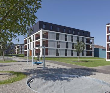 Modern living near the Esslingen train station - Photo 4