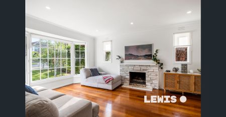 Family Living in a Peaceful Parkside Setting - Photo 3