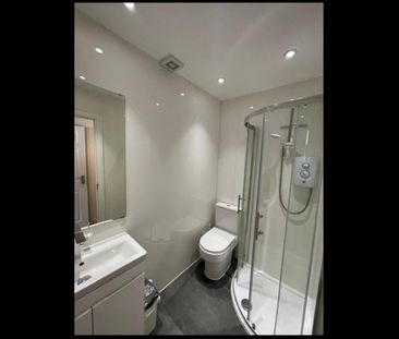 Room in a Shared House, Armitage Road, SE10 - Photo 4