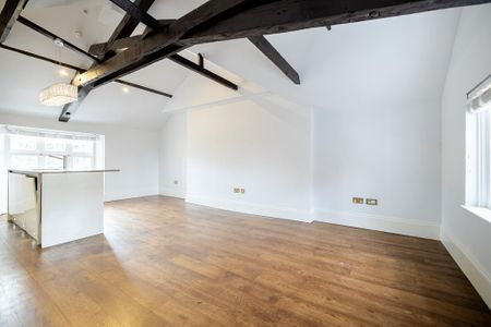 2 bedroom flat to rent - Photo 2