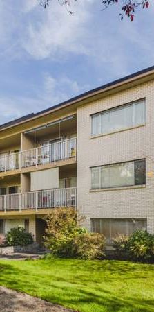 Marpole west facing large bright studio unit with big balcony - Photo 1