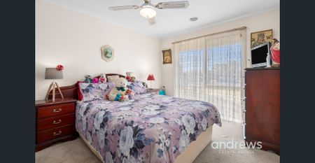 Court Location with Excellent Shedding & Entertaining - Photo 2