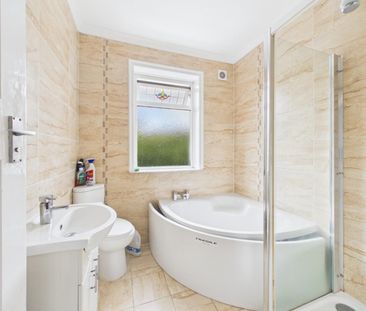 4 bedroom House To Let - Photo 1