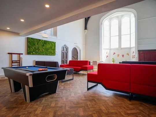 Studio to rent - Photo 1