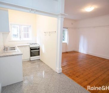 Apartment with 2 bedrooms & 1 bathroom - Photo 3