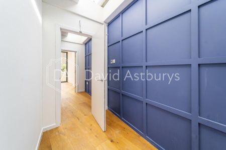4 bedroom end of terrace house to rent - Photo 2