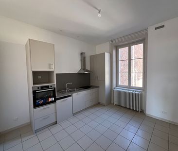 Location Appartement 3 pièces 99m² - Photo 3