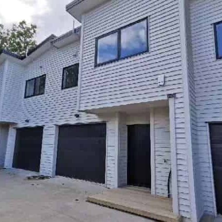 Modern townhouse Manurewa - Photo 1