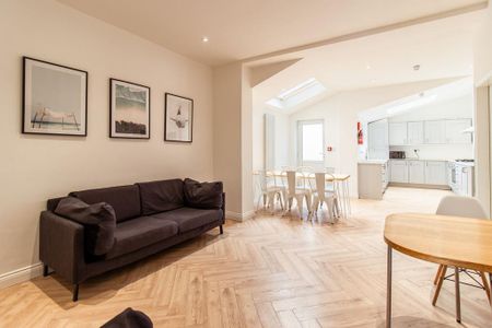 6 bedroom house to rent - Photo 2