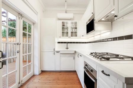 Three Bedroom House Like Apartment - Photo 4