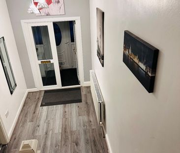 Room in a Shared House, Queens Drive, L4 - Photo 3