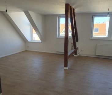 Schick + frisch renoviert: riesen Wohnzimmer mit offener Küche, Wan... - Photo 4
