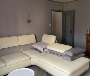 Location Appartement 4 pièces 111m² LE CREUSOT 71200 - Photo 2