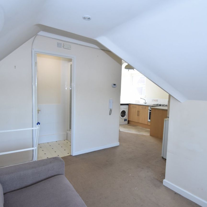 1 bedroom studio apartment to rent - Photo 1