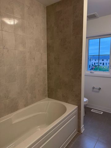 For Lease - 174 Aviron Crescent, Welland, Ontario - Photo 5