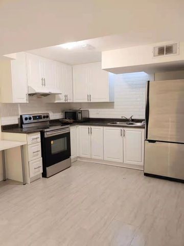 For Lease - 230 Devonsleigh Boulevard Unit# Bsmt, Richmond Hill, Ontario - Photo 2
