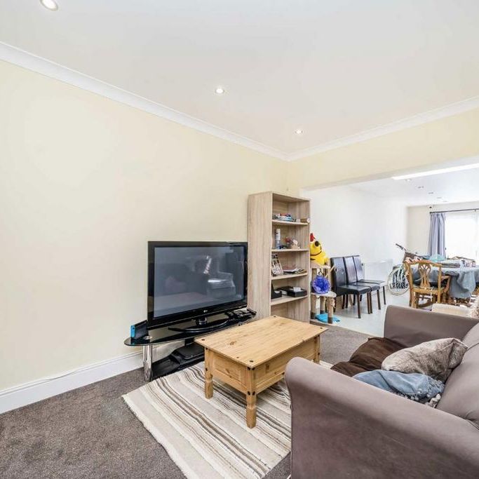 5 bedroom house to rent - Photo 1