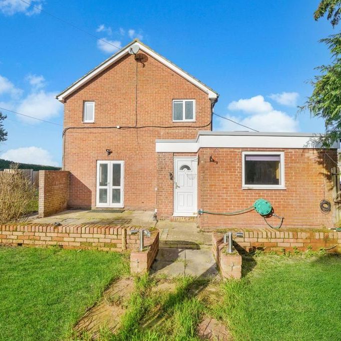 2 bedroom semi-detached house to rent - Photo 1