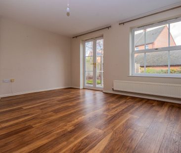 3 bedroom end of terrace house - Photo 2