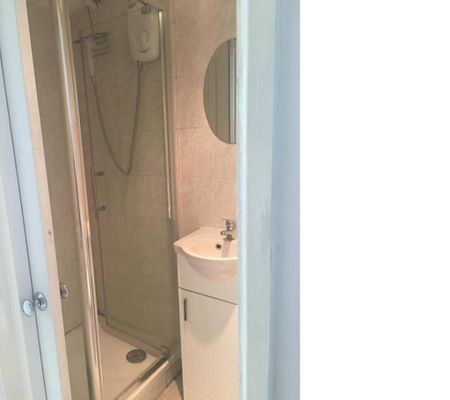 Studio to rent - Photo 5