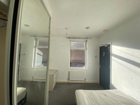 49 Farrar Street - Photo 4