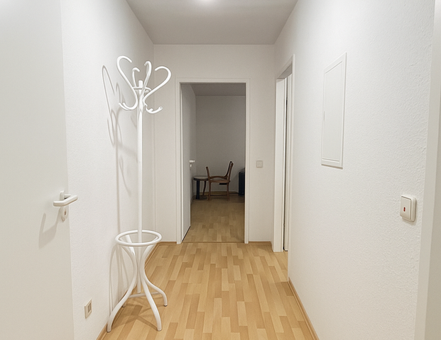2-Zimmer-Wohnung großer Balkon & Aufzug - ab 01.12 oder später - Foto 1