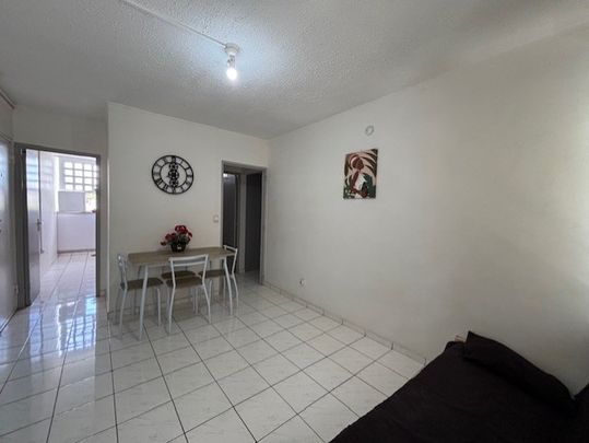 Location Appartement 4 pièces 58m² POINTE A PITRE 97110 - Photo 1