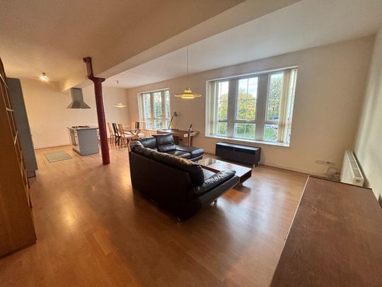 2 bedroom flat to rent - Photo 1