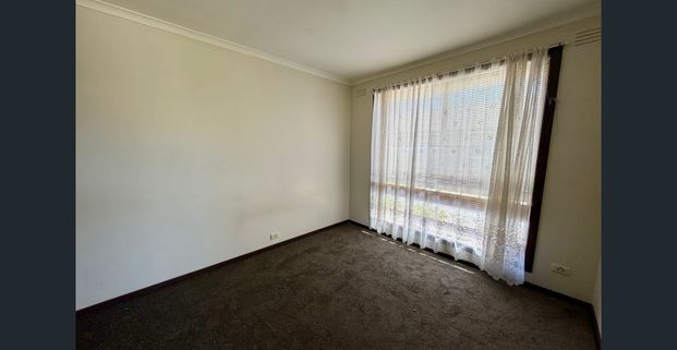 Low-Maintenance Two-Bedroom Home in Convenient Corio Location! - Photo 1