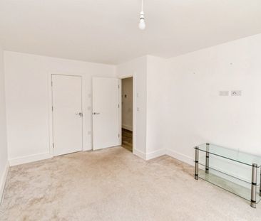 Meridian Way - Photo 2