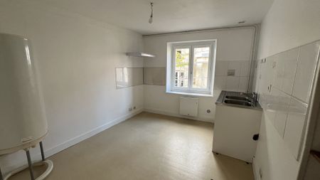 Location Appartement 2 pièces 40m² REMIREMONT 88200 - Photo 5