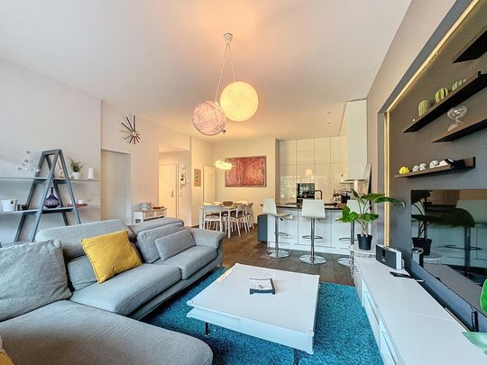 Gelijkvloerse verdieping met drie slaapkamers in Ixelles - Photo 1