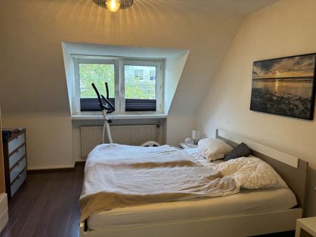 Düsseldorf-Eller: Großzügige 2-Zimmer-Dachgeschoss-Wohnung! - Photo 3