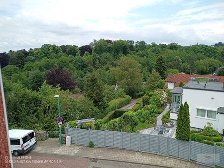 Für Singels / Paare: Schöne große DG-Wohnung Garten- Terrasse-Mitbenutzung in Velbert Musikerviertel - Photo 5