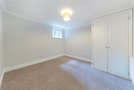 3 bedroom apartment to rent - Photo 5