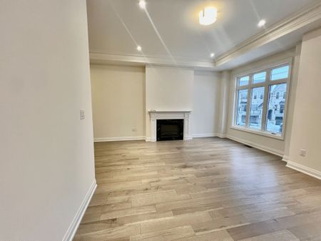 For Lease - 20 Gardeners Lane, Markham, Ontario - Photo 2