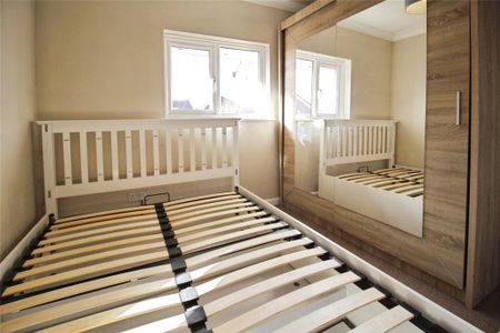 2 bedroom maisonette to rent - Photo 3