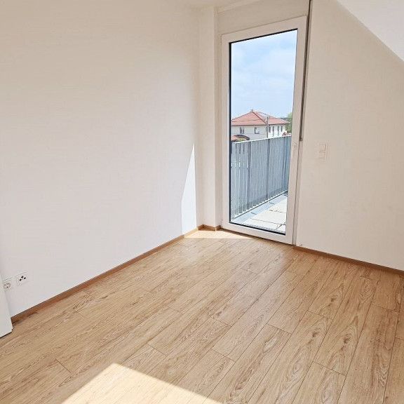 GRÜNBLICK, RUHELAGE, 58 m2 Neubau mit 18 m2 Balkon, Wohnküche, 2 Zimmer, Wannenbad, 2. Liftstock, Lavendelweg - Photo 1
