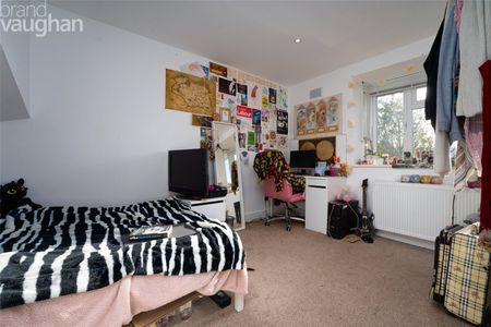 3 bedroom maisonette to rent - Photo 3