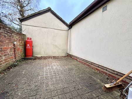 2 bedroom house to rent Hunts Hill, Glemsford, Sudbury, Suffolk, CO10 - Photo 3