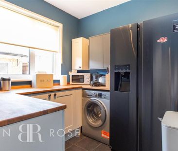 3 bedroom terraced house to rent - Photo 6