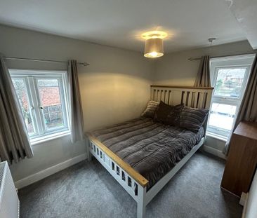 1 bedroom in a house share to rent - Photo 4