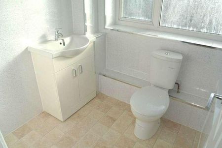 Eldon Court, Lytham St Annes, FY8 - Photo 2