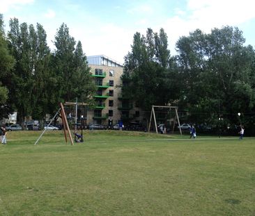 1 Bed Flat, Glengarnock Avenue, E14 - Photo 3