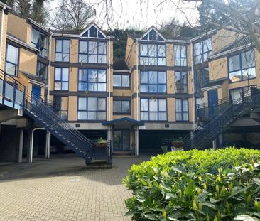 1 bedroom Flat To Let - Photo 6