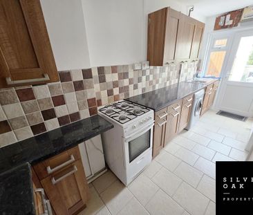 2 bedroom semi-detached house to rent - Photo 2