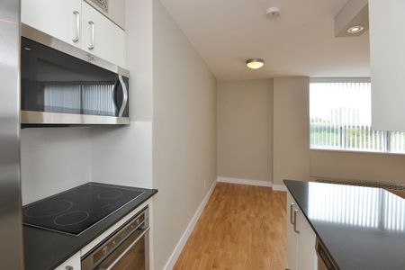 190 Jameson Avenue - Photo 4