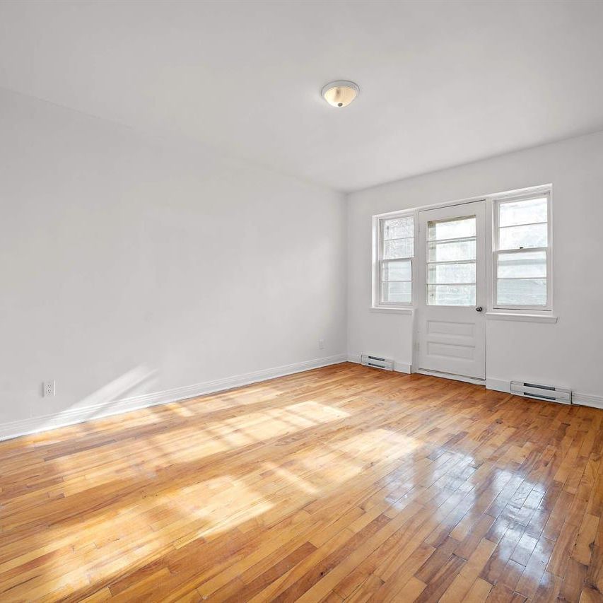 2 CH - 1 SDB - Montréal - $1,615 /mo - Photo 1