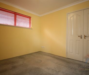 Spacious 4-Bedroom Family Home in Bassendean - Photo 6