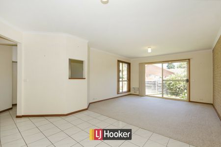 Neat Three Bedroom Townhouse - Photo 2